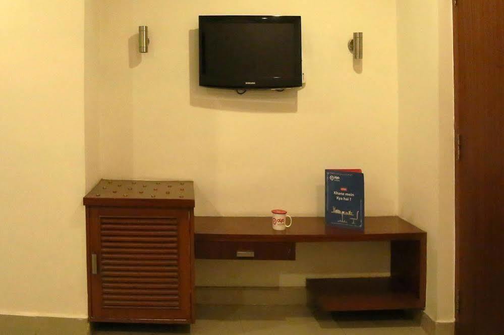 Oyo Rooms Mahanadu Road Extension Vijayawāda Eksteriør billede