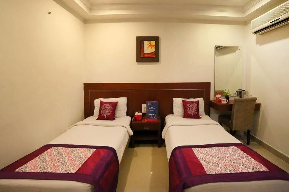 Oyo Rooms Mahanadu Road Extension Vijayawāda Eksteriør billede