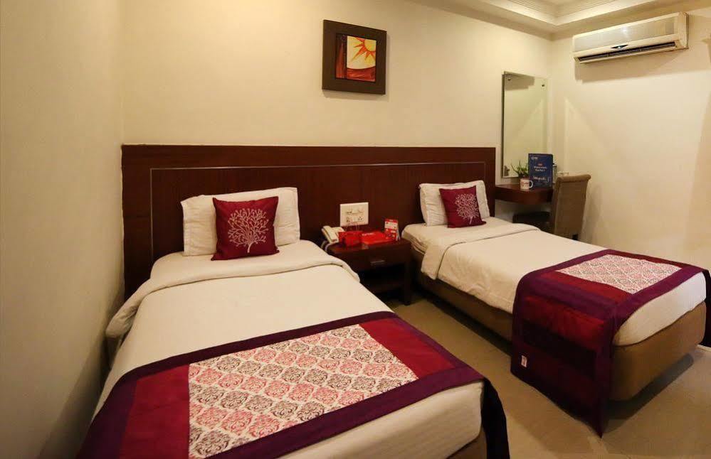 Oyo Rooms Mahanadu Road Extension Vijayawāda Eksteriør billede